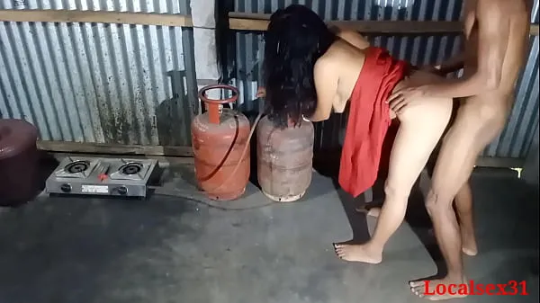 대규모 Indian Homemade Video With Husband개의 새 동영상