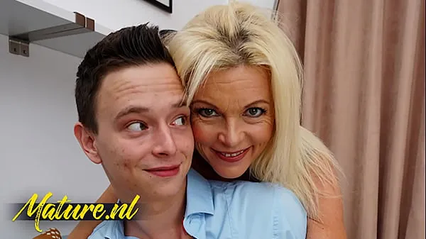 Store An Evening With His Stepmom Gets Hotter By The Minute nye videoer