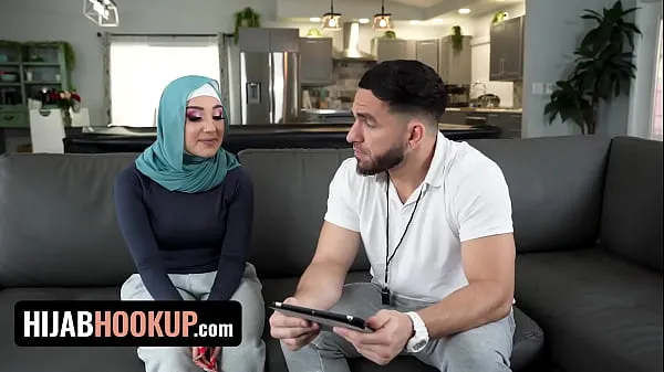Hijab Hookup - Beautiful Big Titted Arab Beauty Bangs Her Soccer Coach To Keep Her Place In The Team Video baru yang besar