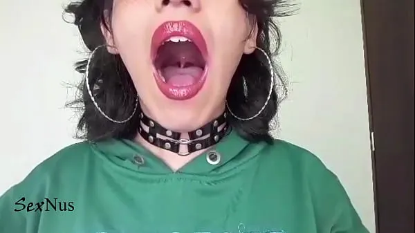Büyük Opening my mouth very wide until you see my uvula yeni Video