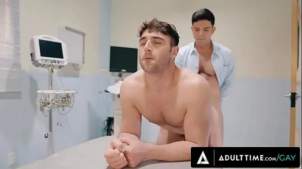 ADULT TIME - Pervy Doctor Slips His Big Cock Into Patient's Ass During A Routine Check-up Video baru yang besar