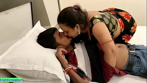 Big Bengali bhabhi hot amazing XXX sex for rupee!! with clear dirty audio new Videos