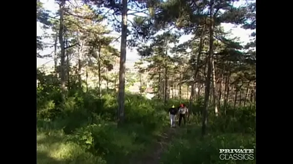 Store Threesome in the Forest nye videoer