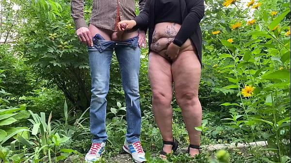 Outdoor masturbating milf with sexy belly made me cum from her handjob Video baru yang besar