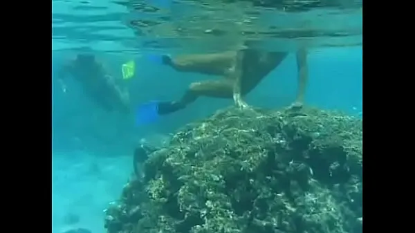 Grote Katja Has Sex Underwater in the Tropical Waters near Bora Bora nieuwe video's