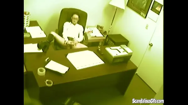 Grote secretary fingering and masturbating pussy at office nieuwe video's