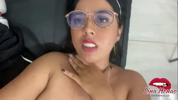 Velká MY STEP-SON FUCKS ME AFTER FINISHING THE HOT VIDEO CALL WITH HIS DAD - PART 2 nová videa