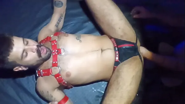 Fisted had by different man at a club Video baru yang besar