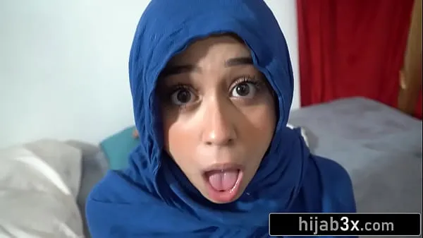 大Muslim Stepsis Keeps Her Hijab On While Fucking Step Bro - Dania Vega新视频