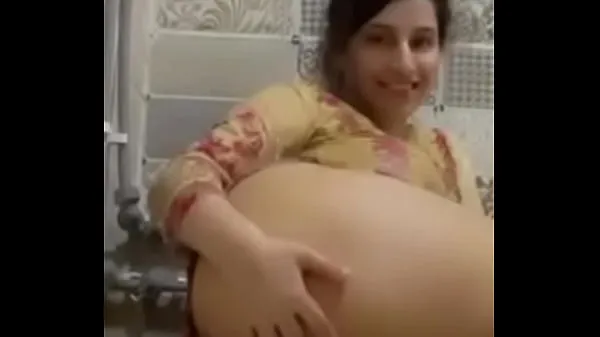 Big Hot aunty shows her lusty pussy new Videos