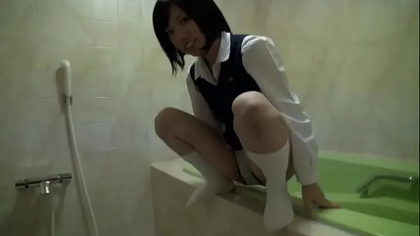 بڑے Middle 3 will show you pee for the first time ..." A large amount of piss overflowed by honor student virgin نئے ویڈیوز