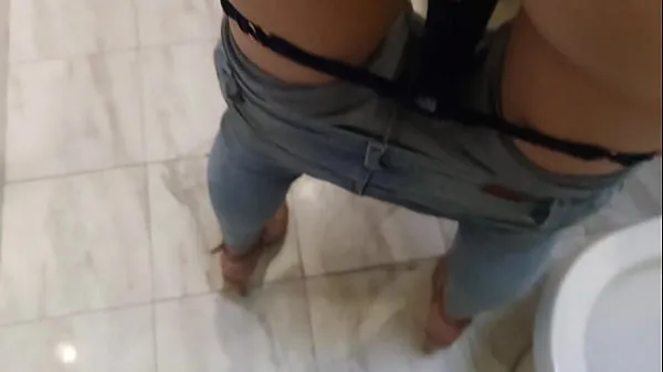 Big They almost caught us fucking in the bathroom of my best friend's house who was having her birthday but the desire to fuck was greater new Videos