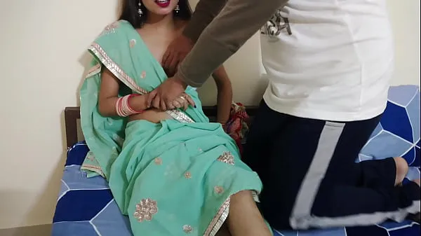Veliki Indian Sexy Bhabhi enjoying with his Devar in Hindi audio part 2nd novi videoposnetki