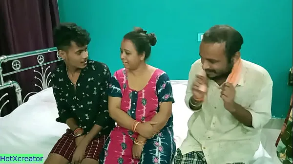 Grote Hot Milf Aunty shared! Hindi latest threesome sex nieuwe video's