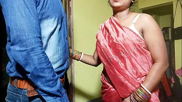 Bra salesman seduces sister-in-law to Chudayi Indian porn in clear Hindi voice مقاطع فيديو جديدة كبيرة
