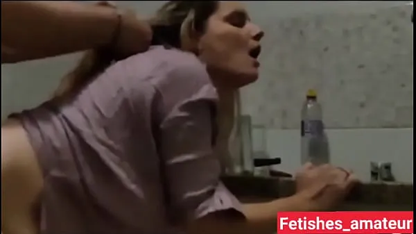 Blonde was cooking, and is taken by surprise by her best friend's boyfriend, she sucks, does anal, and shits his dick مقاطع فيديو جديدة كبيرة