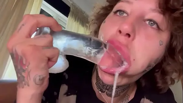 Isoja Tatted girl gives rough blowjob until she cries dildo suck uutta videota