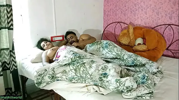 Indian hot wife secret sex with Office BOSS! Hot Sex Video baharu besar