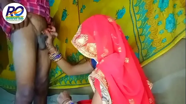 Desi village bhabhi saree removing finger karke jordaar chudai Video baharu besar