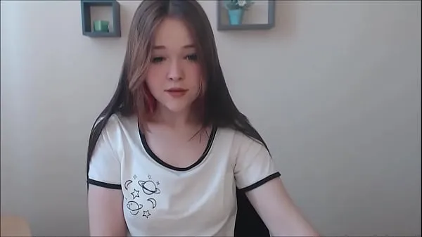 Who is this beautiful webcam teen Video baharu besar