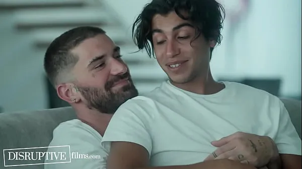 Veľké Chris Damned Goes HARD on his Virgin Latino Boyfriend - DisruptiveFilms nové videá