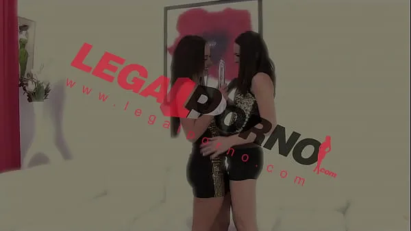 Velká Nomi Melone & Emily F Gooey Buns Video SZ312 nová videa