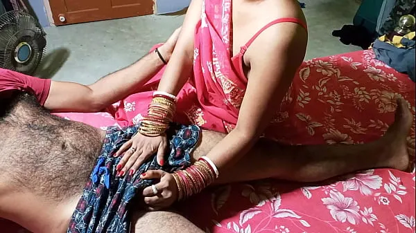 بڑے Babu ji seduced Bahurani after massage and fucked hard XXX نئے ویڈیوز