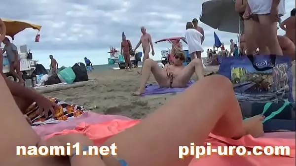 Big girl masturbate on beach new Videos
