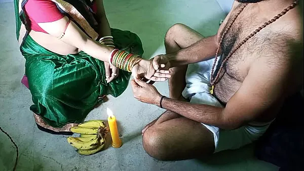 Hypocrite Tantrik baba fucks his devotee after worship! Hindi dirty talk Video baru yang besar