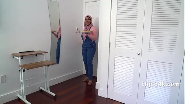Corrupting My Chubby Hijab Wearing StepNiece مقاطع فيديو جديدة كبيرة