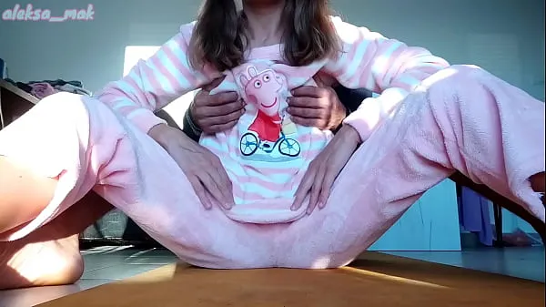 Velká stepbrother hard jerking cunt and small tits stepsister in pajama nová videa