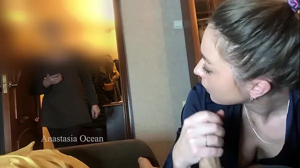Nagy My stepmom catched me giving a blowjob to my boyfriend. We were talking and she watched how I suck and he cum on my face új videók