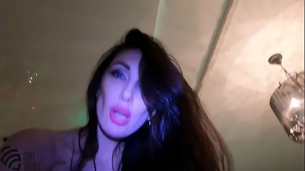 The husband saw his wife in a nightclub and then fucked her hard Video mới lớn