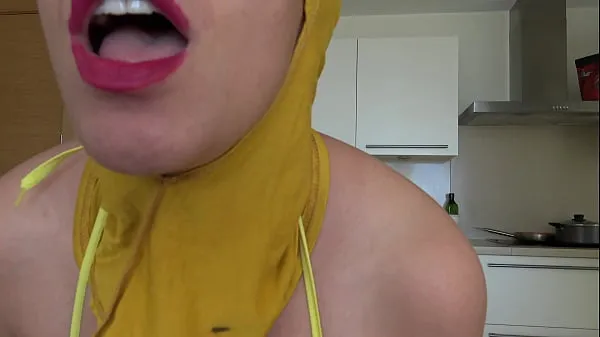 Grote Arab Cuckold Slut In Hijab nieuwe video's