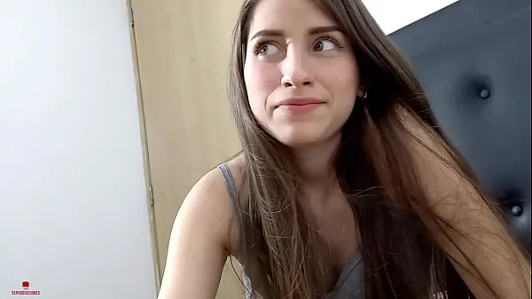 Isoja My stupid stepsister discovers me naked and I convince her to get naked with me to end up fucking her very hard uutta videota