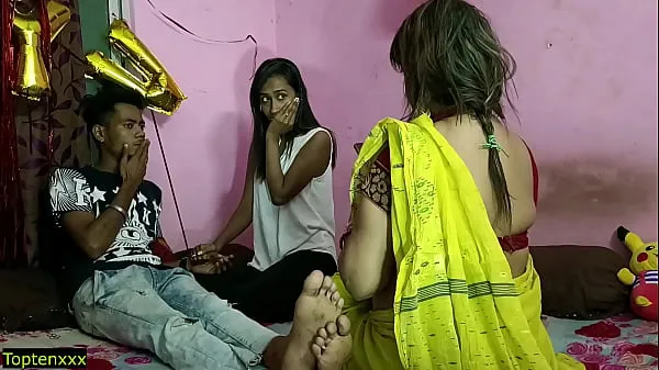 วิดีโอใหม่ยอดนิยม Girlfriend allow her BF for Fucking with Hot Houseowner!! Indian Hot Sex รายการ