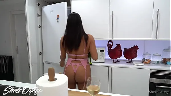 Veliki Big boobs latina Sheila Ortega doing blowjob with real BBC cock on the kitchen novi videoposnetki