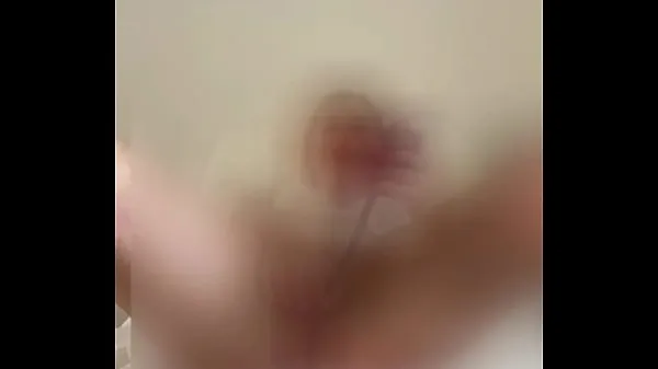 بڑے Masturbating with a New Vacuum Vibrator by Sohimi نئے ویڈیوز