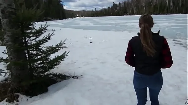 Veľké A Teacher with a Friend explore Together the Winter and made some Good Outdoor Experience nové videá