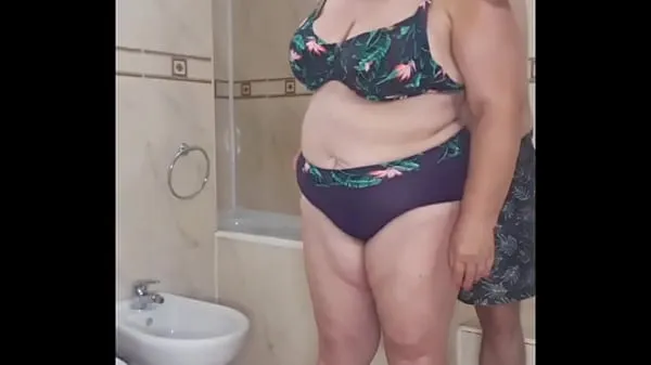 She had so much sand in her fat ass and pussy Video baru yang besar