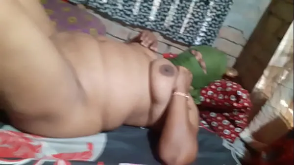 Veľké Indian Wife Looks Awesome in Red Hot Saree nové videá