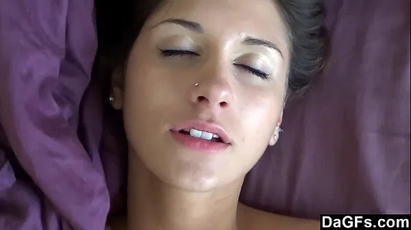 Dagfs - Amazing Homemade Sex With Sensual Brunette In My Bed مقاطع فيديو جديدة كبيرة