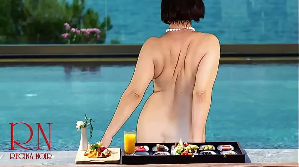 Veľké Regina Noir. Tits teasing at swimming pool. Nudist hotel. Nudism outdoors. 1 nové videá