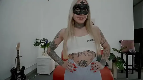 วิดีโอใหม่ยอดนิยม Perfect Cameltoe Round Ass Tattoo Babe in Short Biker Leggings รายการ