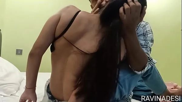 Desi queen Ravina sucking big indian cock and fucked by him مقاطع فيديو جديدة كبيرة