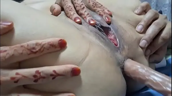 大Pakistani husband sucking and play with dildo with nasreen anal and pussy新视频