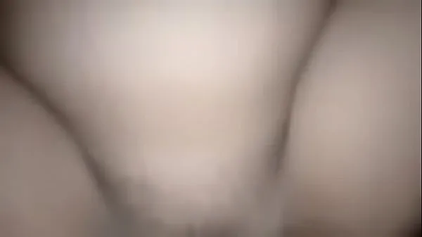 Velká Spreading the beautiful girl's pussy, giving her a cock to suck until the cum filled her mouth, then still pushing the cock into her clitoris, fucking her pussy with loud moans, making her extremely aroused, she masturbated twice and cummed a lot nová videa