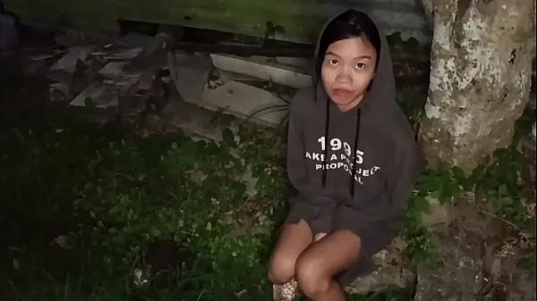 بڑے Asian girl with no home will be shaved, fucked face and treated nicely نئے ویڈیوز