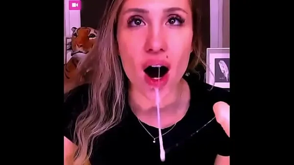 Grosses Julia B uses Lush toy to SQUIRT nouvelles vidéos
