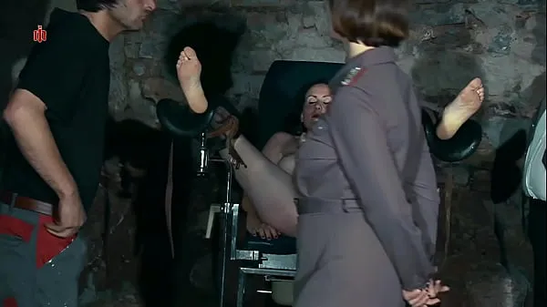 Büyük Clara - a very special cunt treatment (TRAILER yeni Video